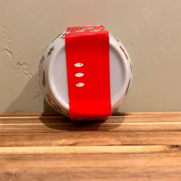 Hello Kitty stackable Christmas Bowls by Sanrio. 4 bowls. 100% Melamine. NWTS🎁 - Picture 9 of 10